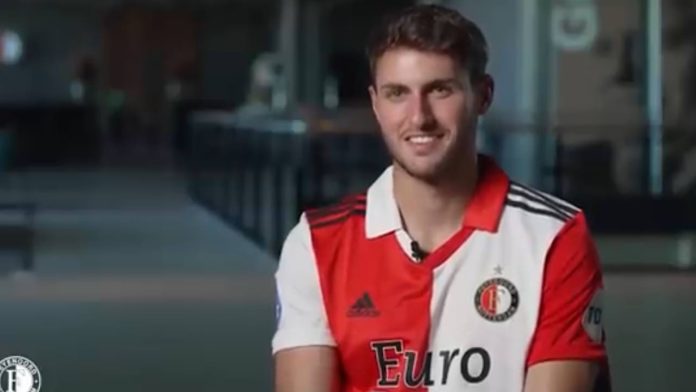 Santiago Gimenez, attaquant mexicain du Feyenoord Rotterdam