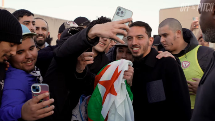 Bennacer lors de son arrivée à Marseille